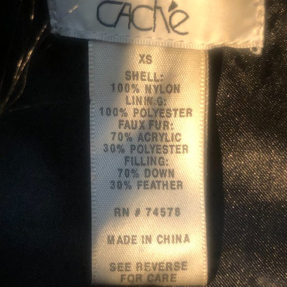 CACHÉ Fitted Faux Fur Vest.  COLD WEATHER CHIC. - Picture 7 of 7